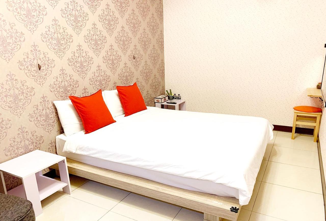 Snug-Nine Hotel Hengchun Exterior photo